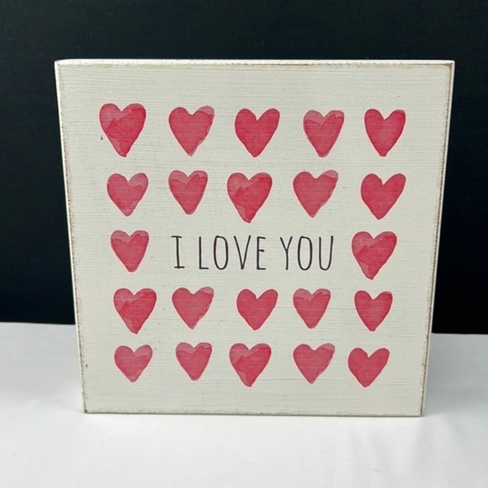 Sixtrees, ‘I Love You ❤️’ plaque. NWT